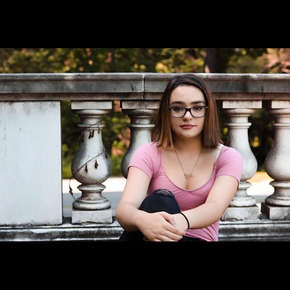 Meet your Posher, Linda - Picture 5 of 5